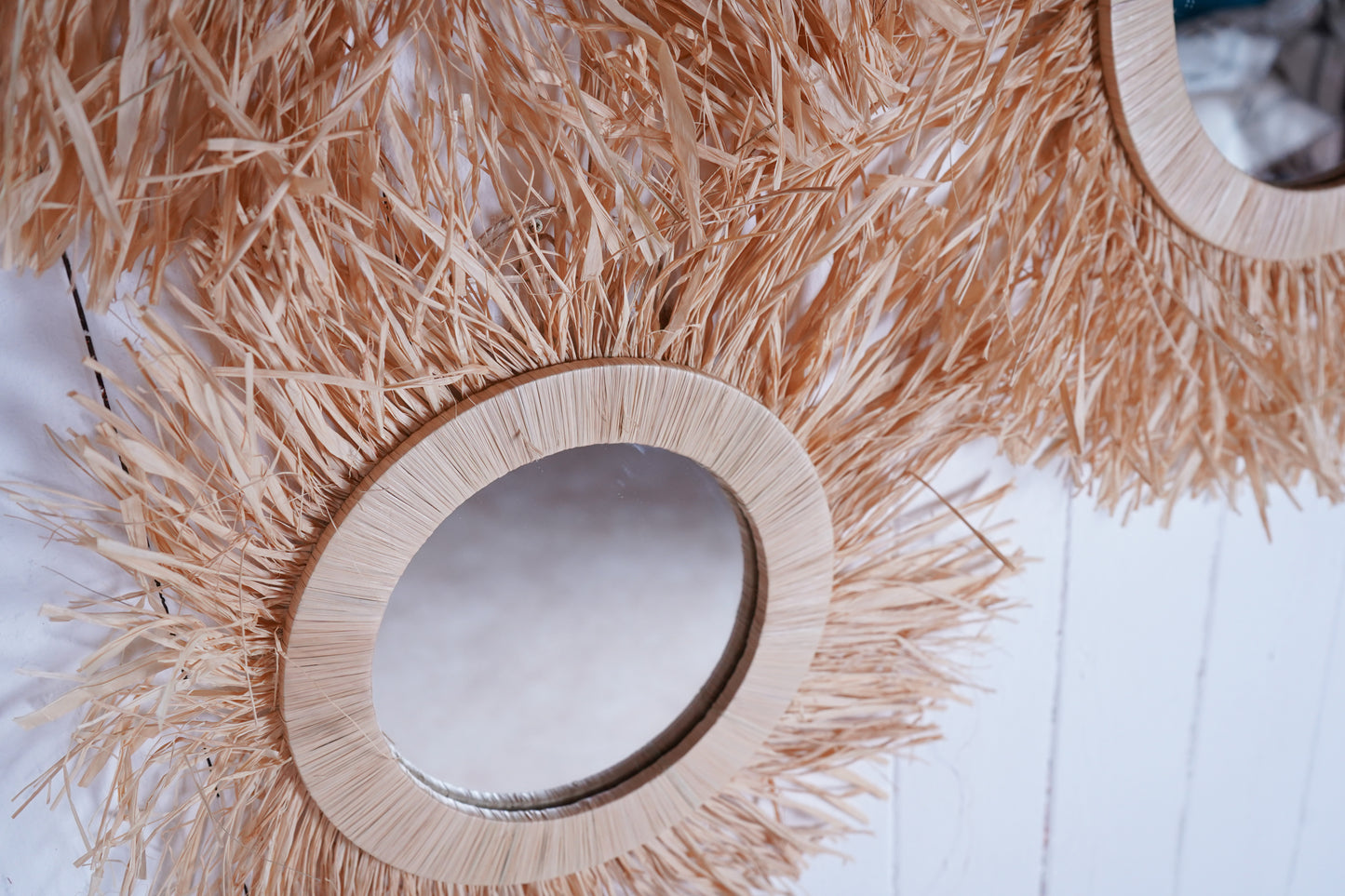 Marokkanischer Boho Wandspiegel handgefertigt aus Raffia