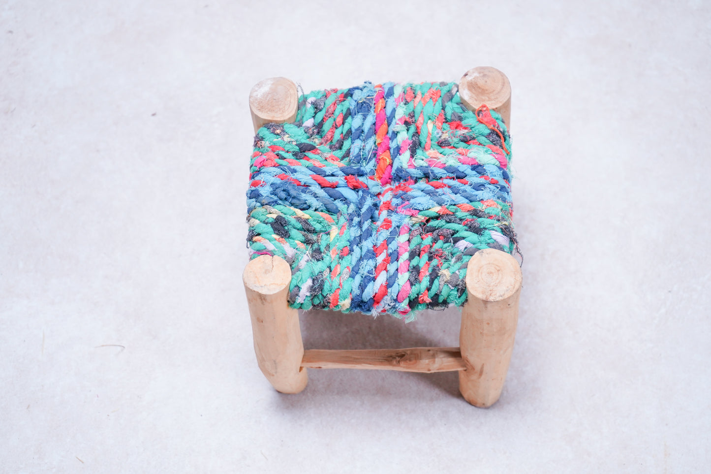 Marokkanischer Naturhocker – Klein, Handgefertigt aus Stoff & Holz (23cm x 20cm)