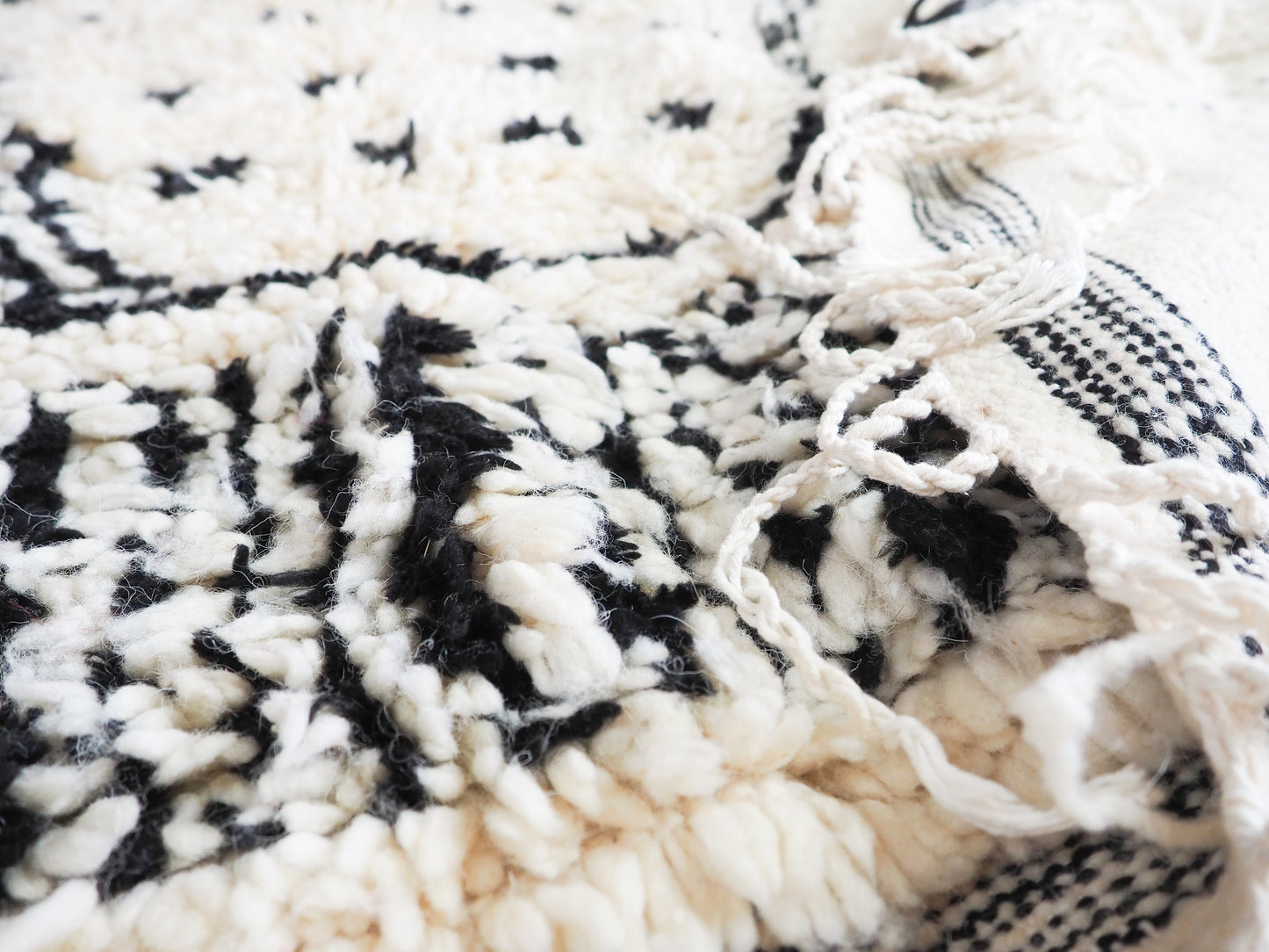 Handgefertigter Azilal Teppich `Riad` aus Marokko – Boho-Muster und hochwertige Wolle | 285 x 200 cm