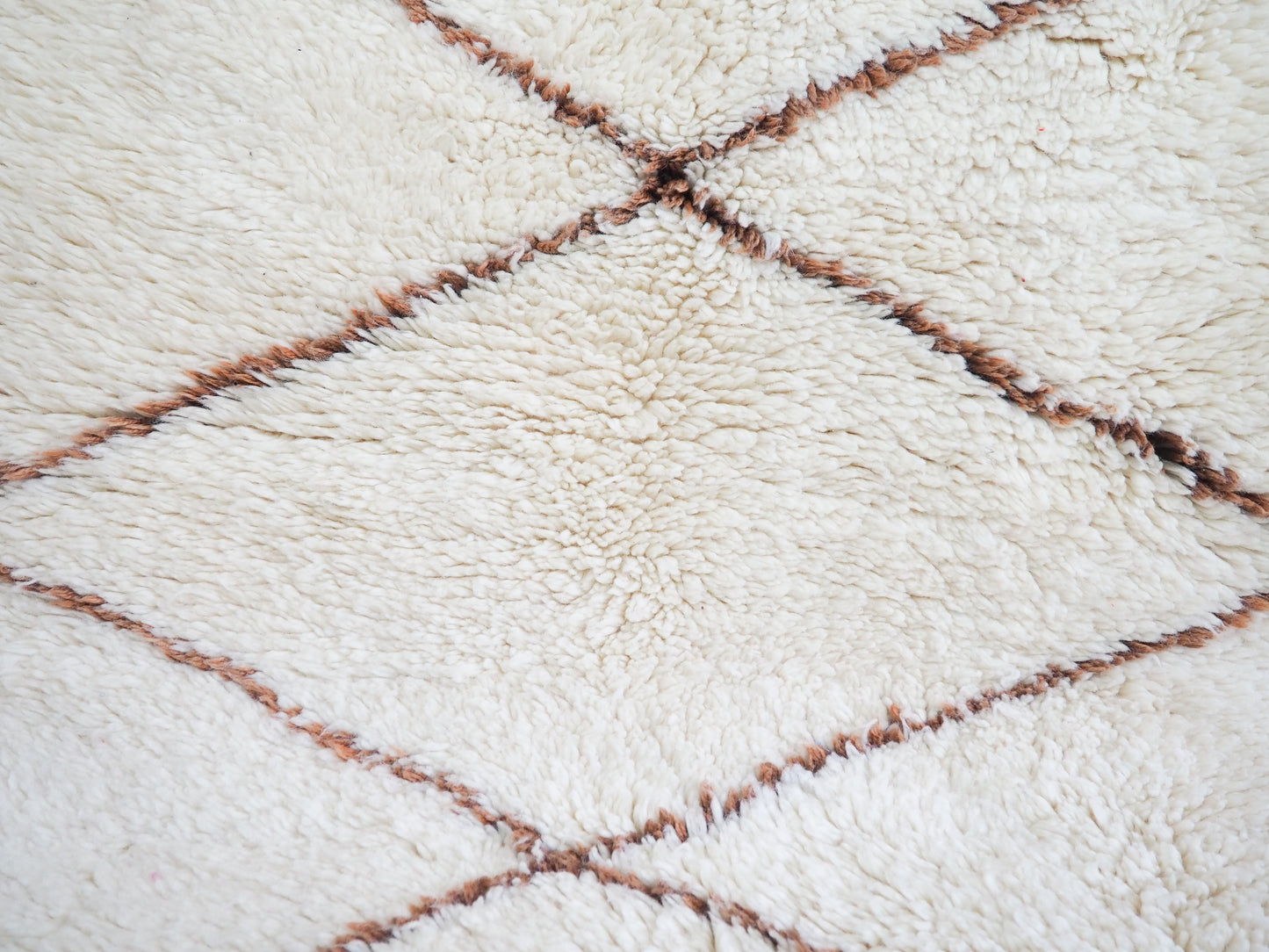 Beni Ouarain Teppich `Sahara` – Handgefertigte Naturschönheit aus Marokko |  222 x 110 cm