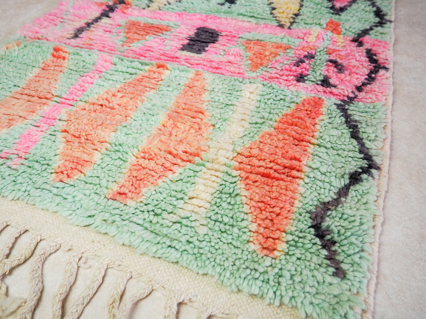 Handgefertigter Boujaad Läufer `Fes` aus Marokko – Einzigartige Schönheit für dein Zuhause | 300 x 85 cm