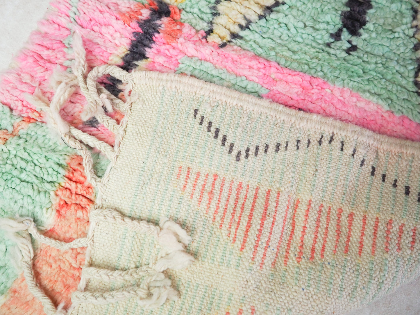 Handgefertigter Boujaad Läufer `Fes` aus Marokko – Einzigartige Schönheit für dein Zuhause | 300 x 85 cm