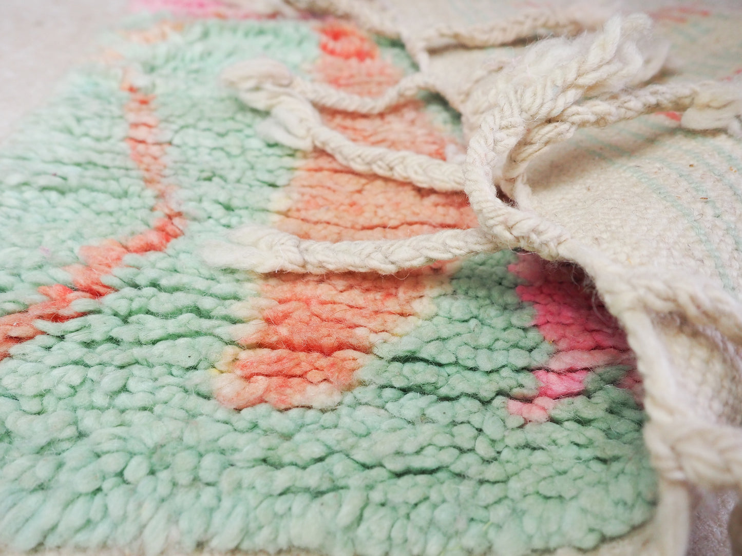 Handgefertigter Boujaad Läufer `Fes` aus Marokko – Einzigartige Schönheit für dein Zuhause | 300 x 85 cm