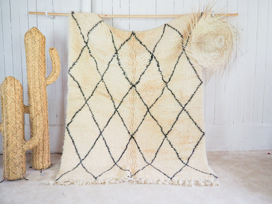 Beni Ouarain Teppich `Aziza` – Handgefertigte Naturschönheit aus Marokko | 210 x 163 cm