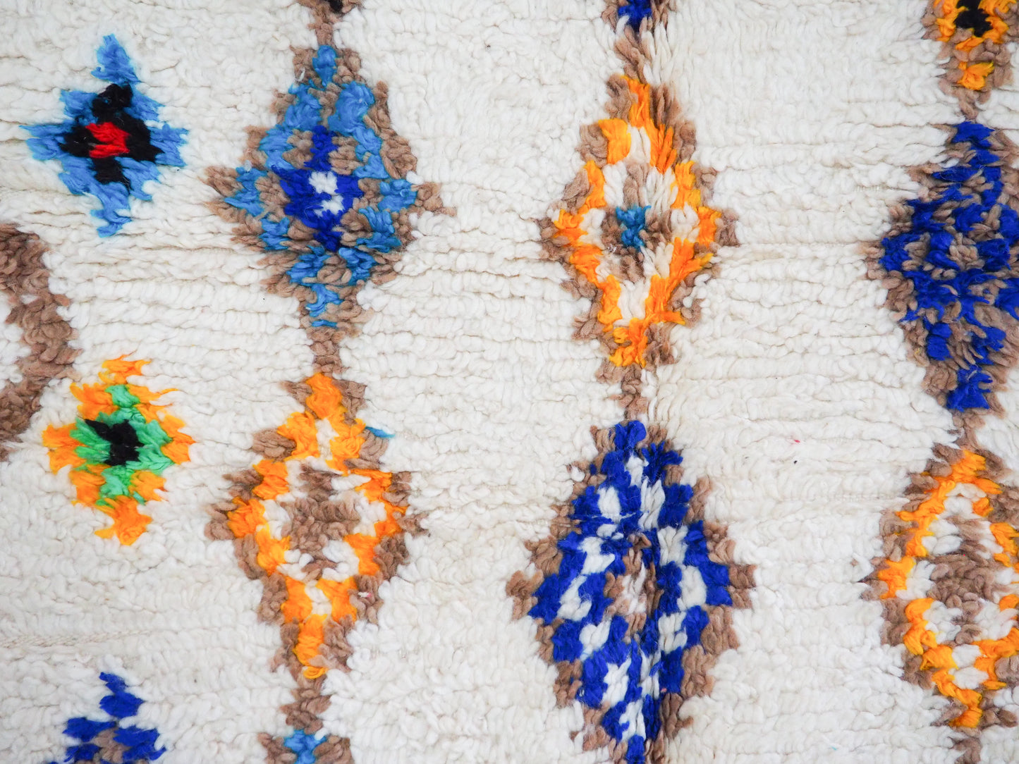 Handgefertigter Azilal Teppich `Raja` aus Marokko – Boho-Muster und hochwertige Wolle | 244 x 140 cm