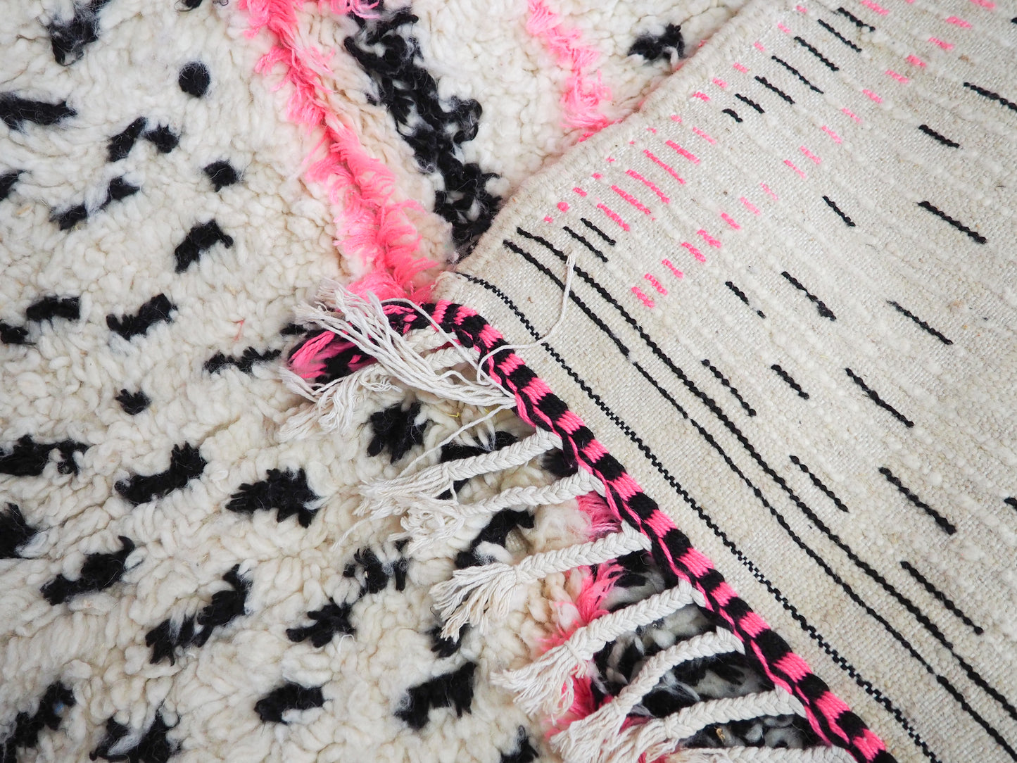 Handgefertigter Azilal Teppich `Soraya` aus Marokko – Boho-Muster und hochwertige Wolle | 230 x 133 cm