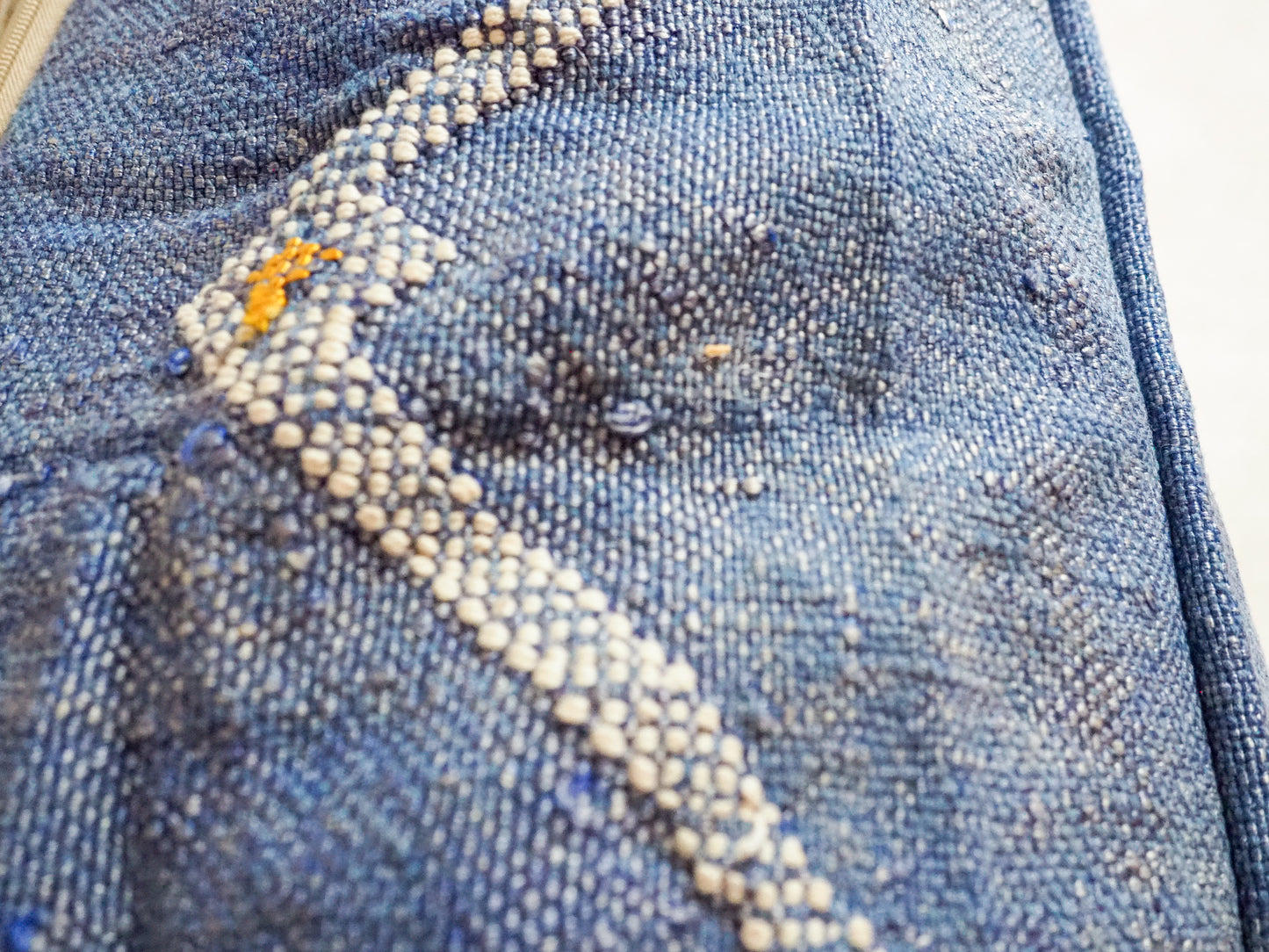 Marokkanischer Sabra Pouf ´Soukaina´ – Handgefertigt aus Kaktusseide