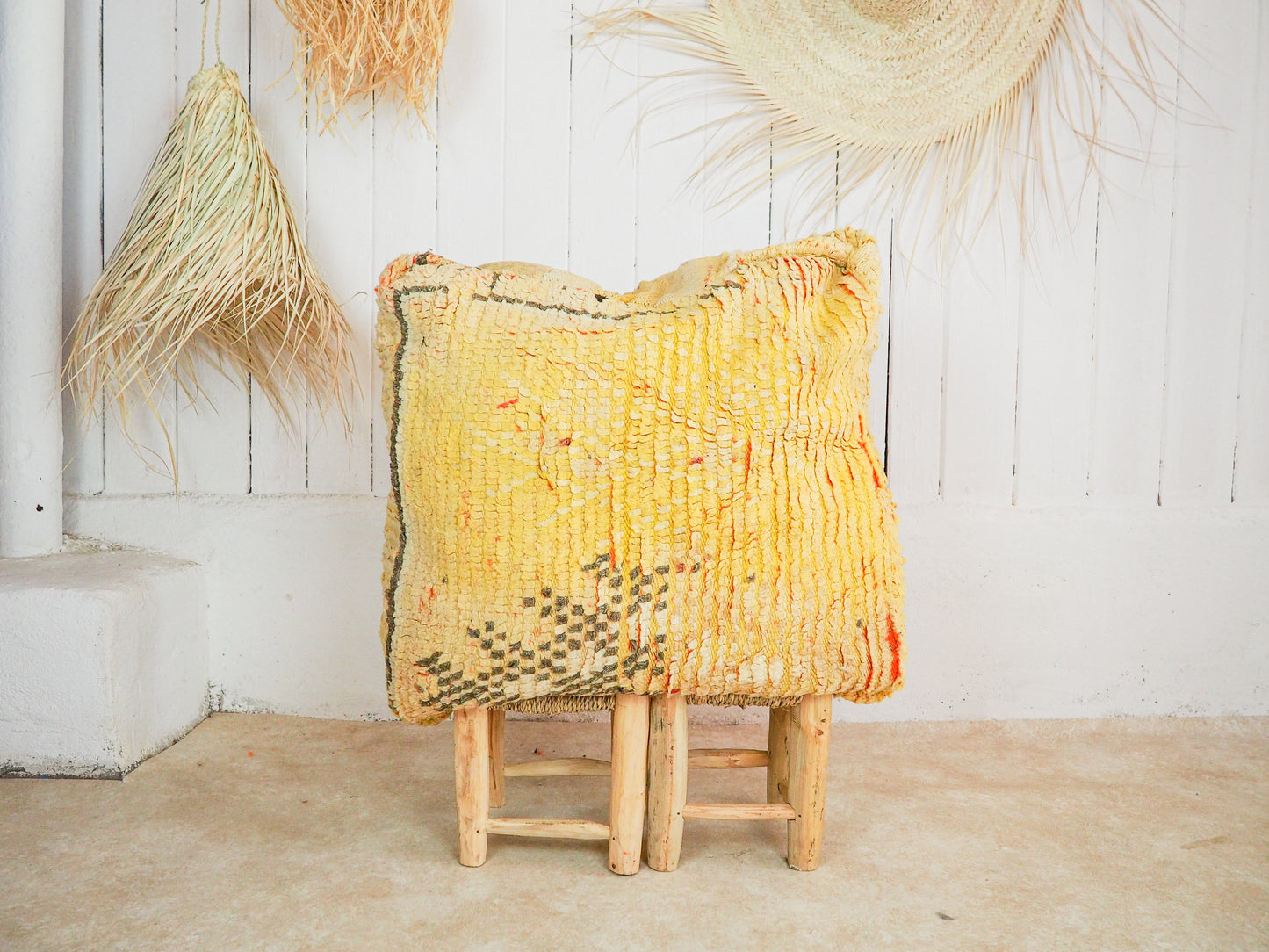 Marokkanischer Boujaad Pouf ´shims´ - handgefertigt aus Bio-Wolle