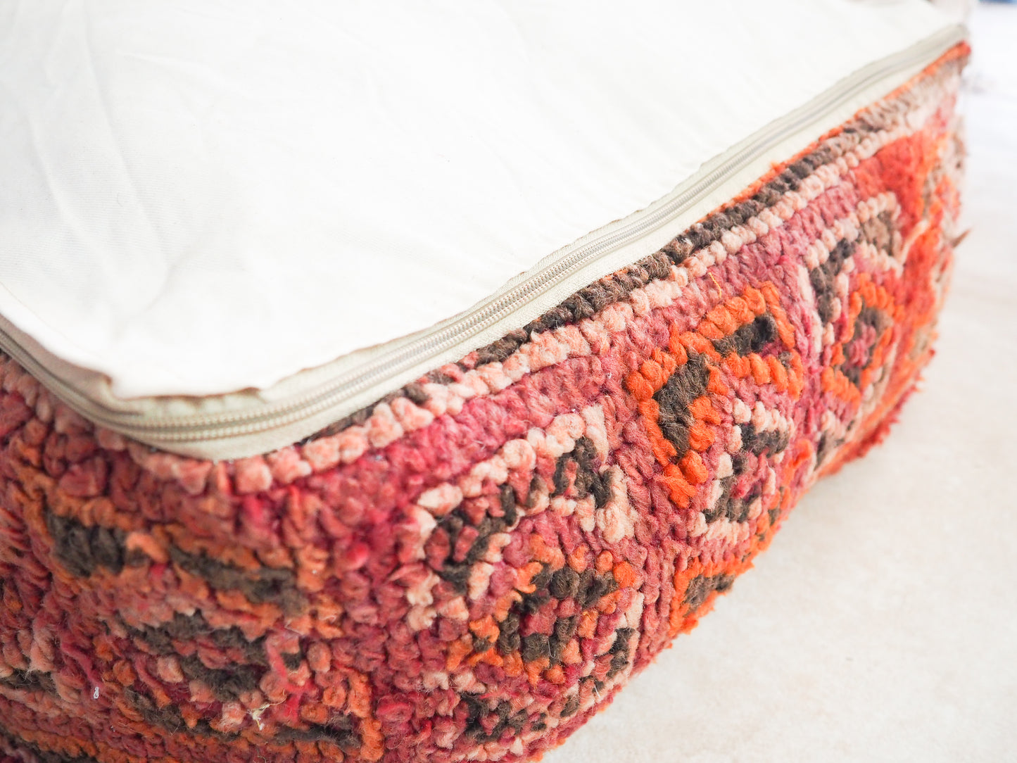 Marokkanischer Beni Mguild Pouf ´Fatima´ - handgefertigt aus Bio-Wolle