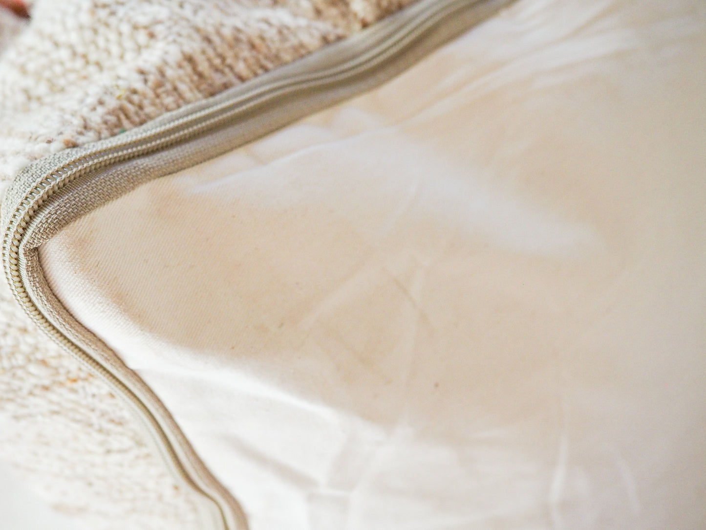 Marokkanischer Zanafi Pouf ´chaouia´ – Handgefertigt aus Bio-Wolle