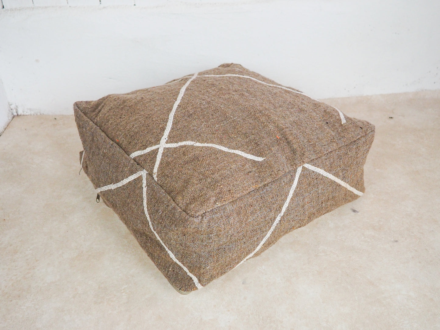 Handgefertigter Kilim Pouf aus Marokko ´hejra´ – Traditionelles Design und Naturmaterialien