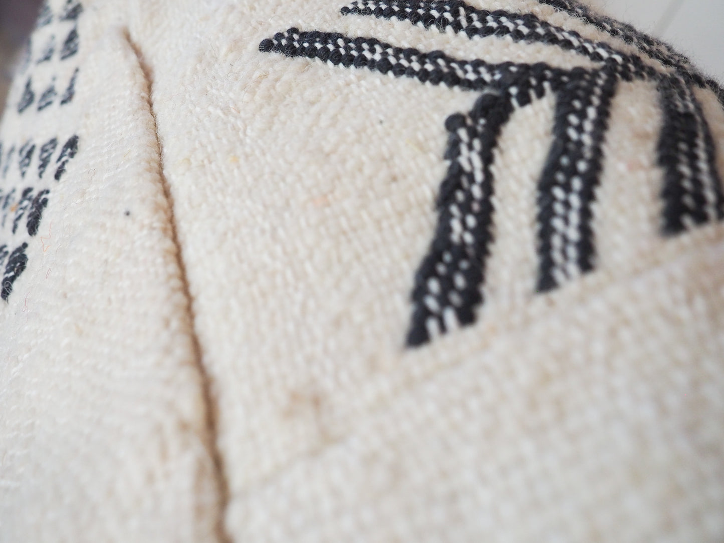 Handgefertigter Kilim Pouf aus Marokko ´sabah´ – Traditionelles Design und Naturmaterialien