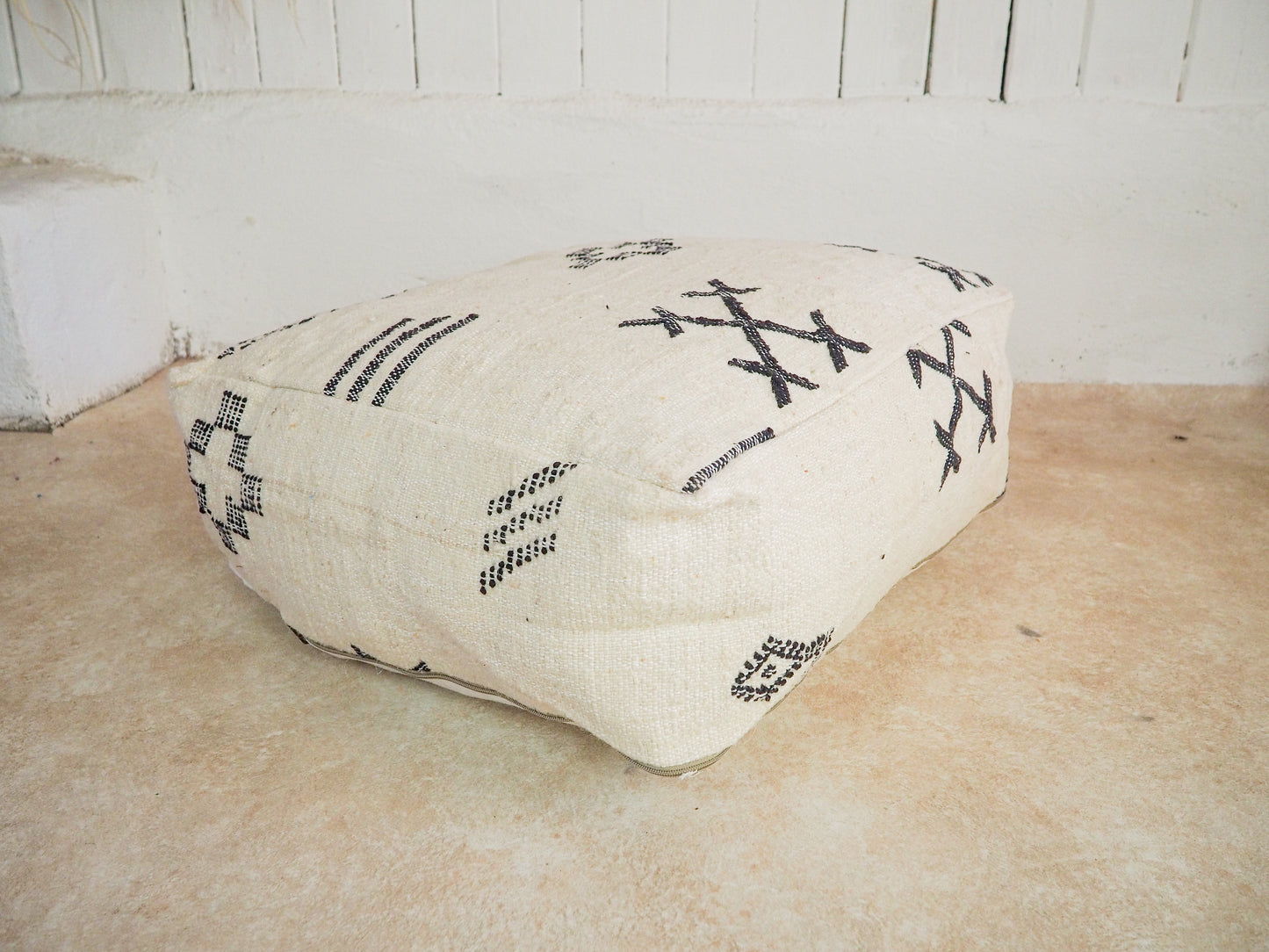 Handgefertigter Kilim Pouf aus Marokko ´sabah´ – Traditionelles Design und Naturmaterialien