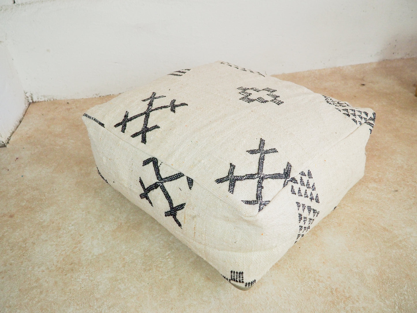 Handgefertigter Kilim Pouf aus Marokko ´sabah´ – Traditionelles Design und Naturmaterialien