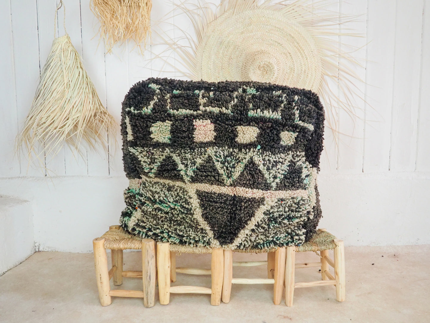 Marokkanischer Boujaad Pouf ´layl´ - handgefertigt aus Bio-Wolle