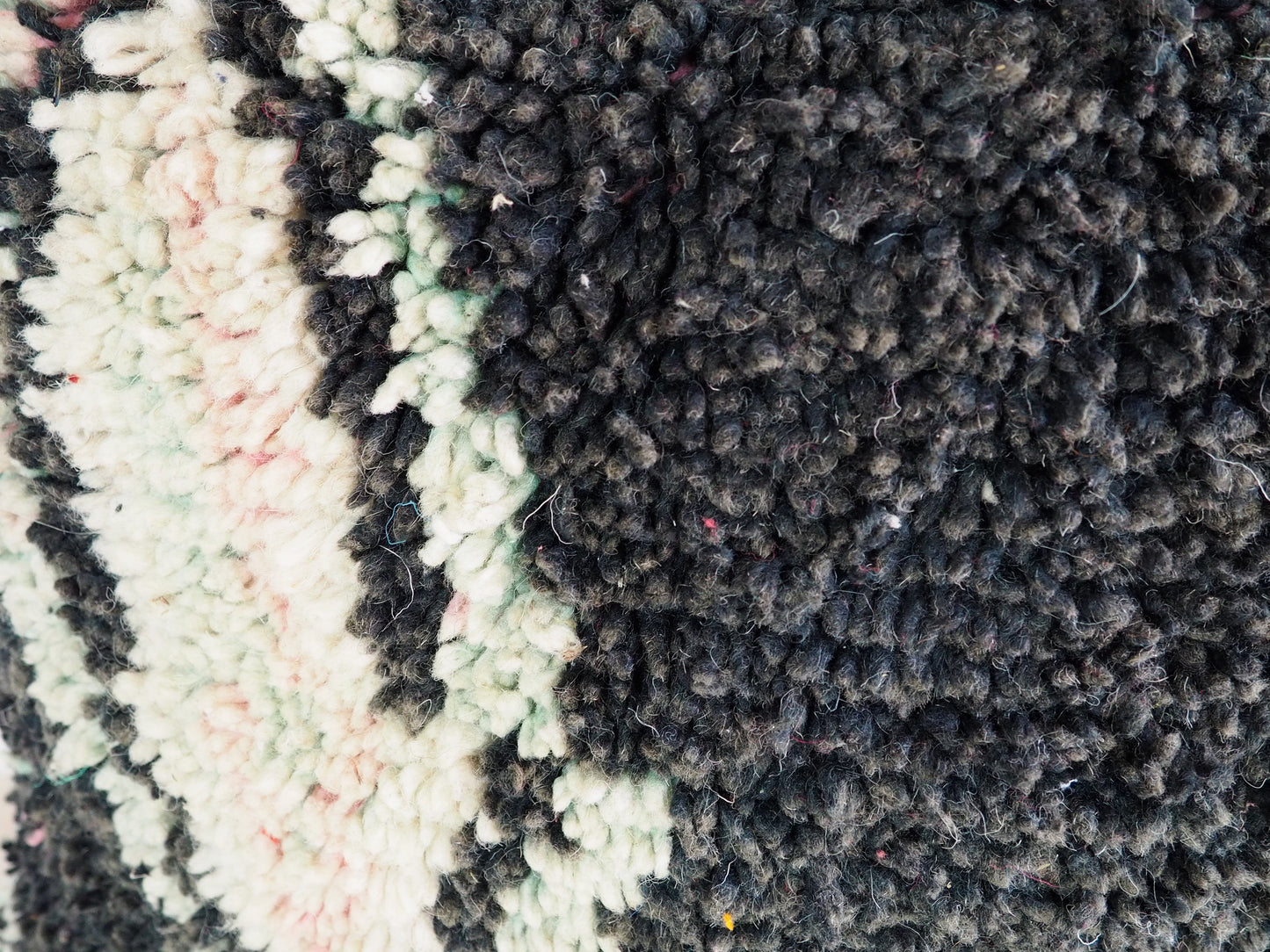 Marokkanischer Boujaad Pouf ´fajer´ - handgefertigt aus Bio-Wolle