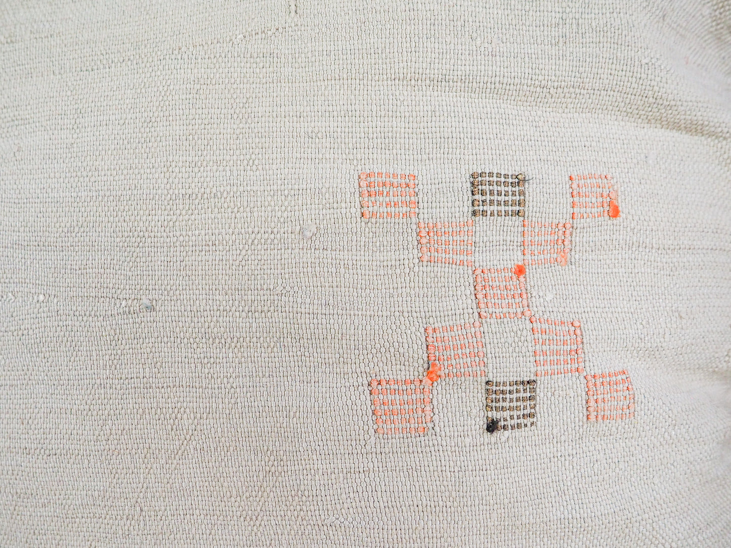 Marokkanischer Sabra Pouf ´Zaynab´ – Handgefertigt aus Kaktusseide