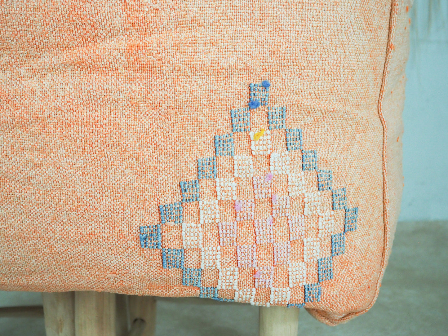 Marokkanischer Sabra Pouf ´Fatna´ – Handgefertigt aus Kaktusseide