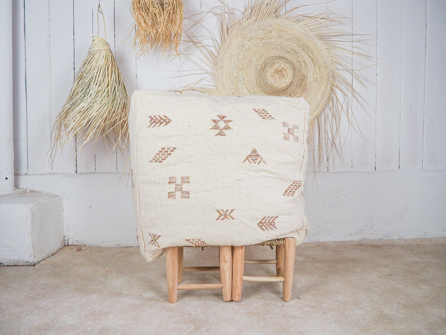 Handgefertigter Kilim Pouf aus Marokko ´Nour´ – Traditionelles Design und Naturmaterialien