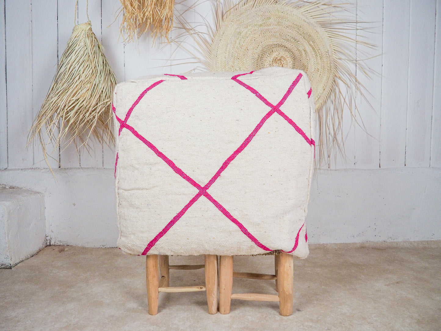 Handgefertigter Kilim Pouf aus Marokko ´Leila´ – Traditionelles Design und Naturmaterialien