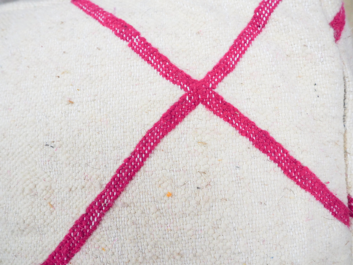 Handgefertigter Kilim Pouf aus Marokko ´Leila´ – Traditionelles Design und Naturmaterialien