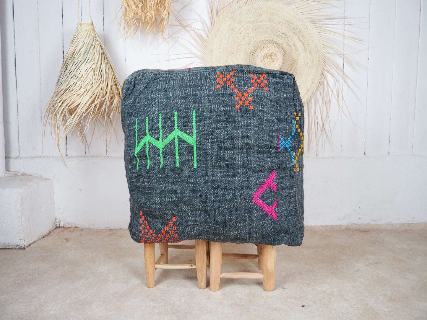 Handgefertigter Kilim Pouf aus Marokko ´Sanaa´ – Traditionelles Design und Naturmaterialien