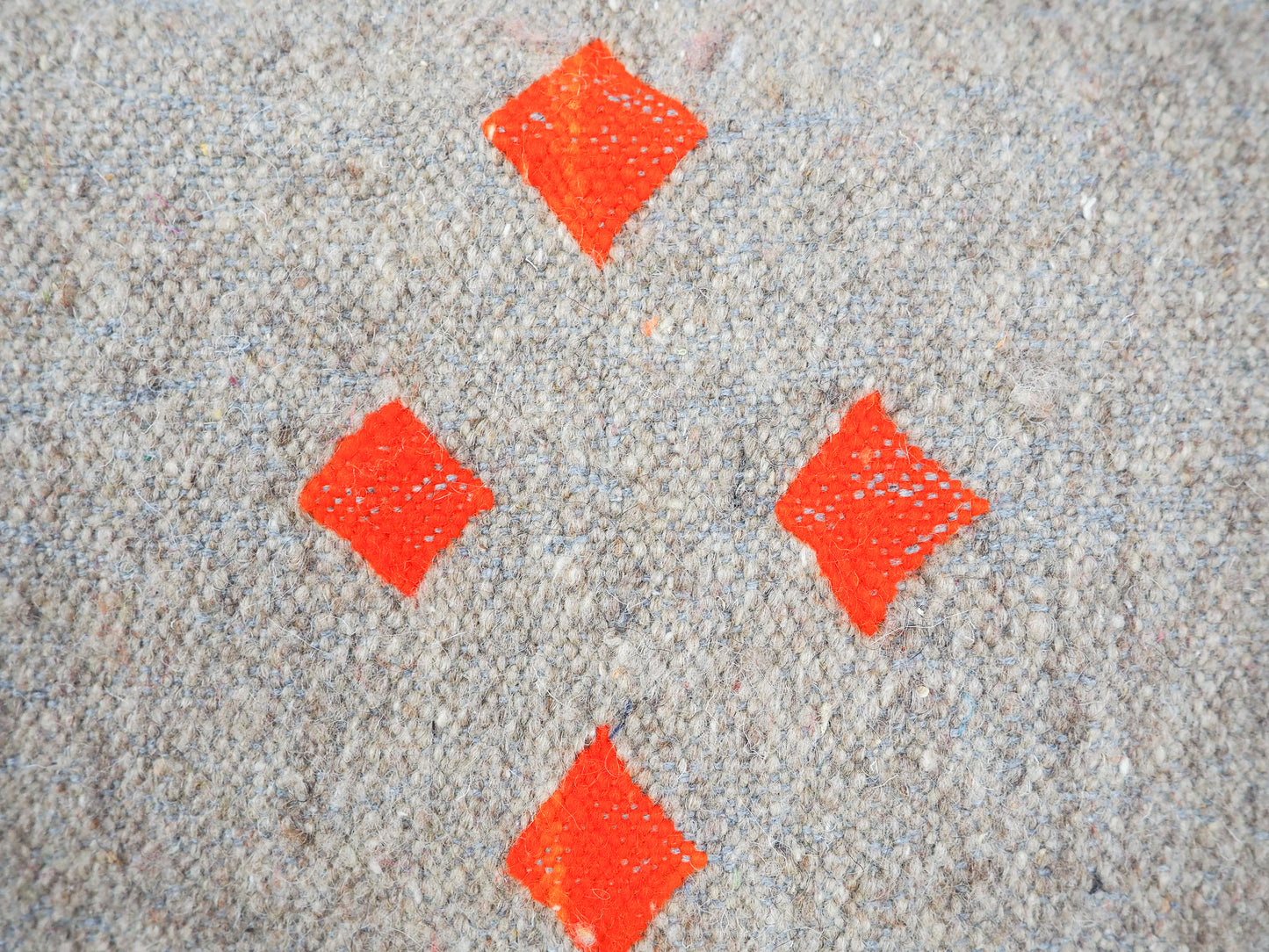 Handgefertigter Kilim Pouf aus Marokko ´Yasmina´ – Traditionelles Design und Naturmaterialien