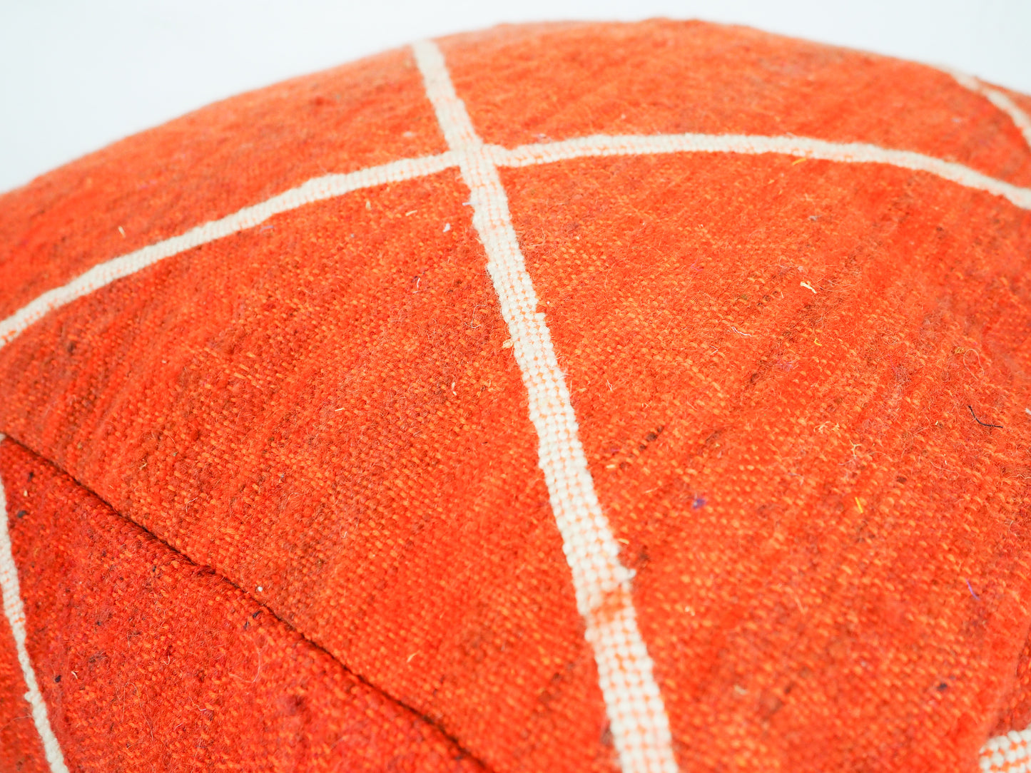 Handgefertigter Kilim Pouf aus Marokko ´Ouarda´ – Traditionelles Design und Naturmaterialien