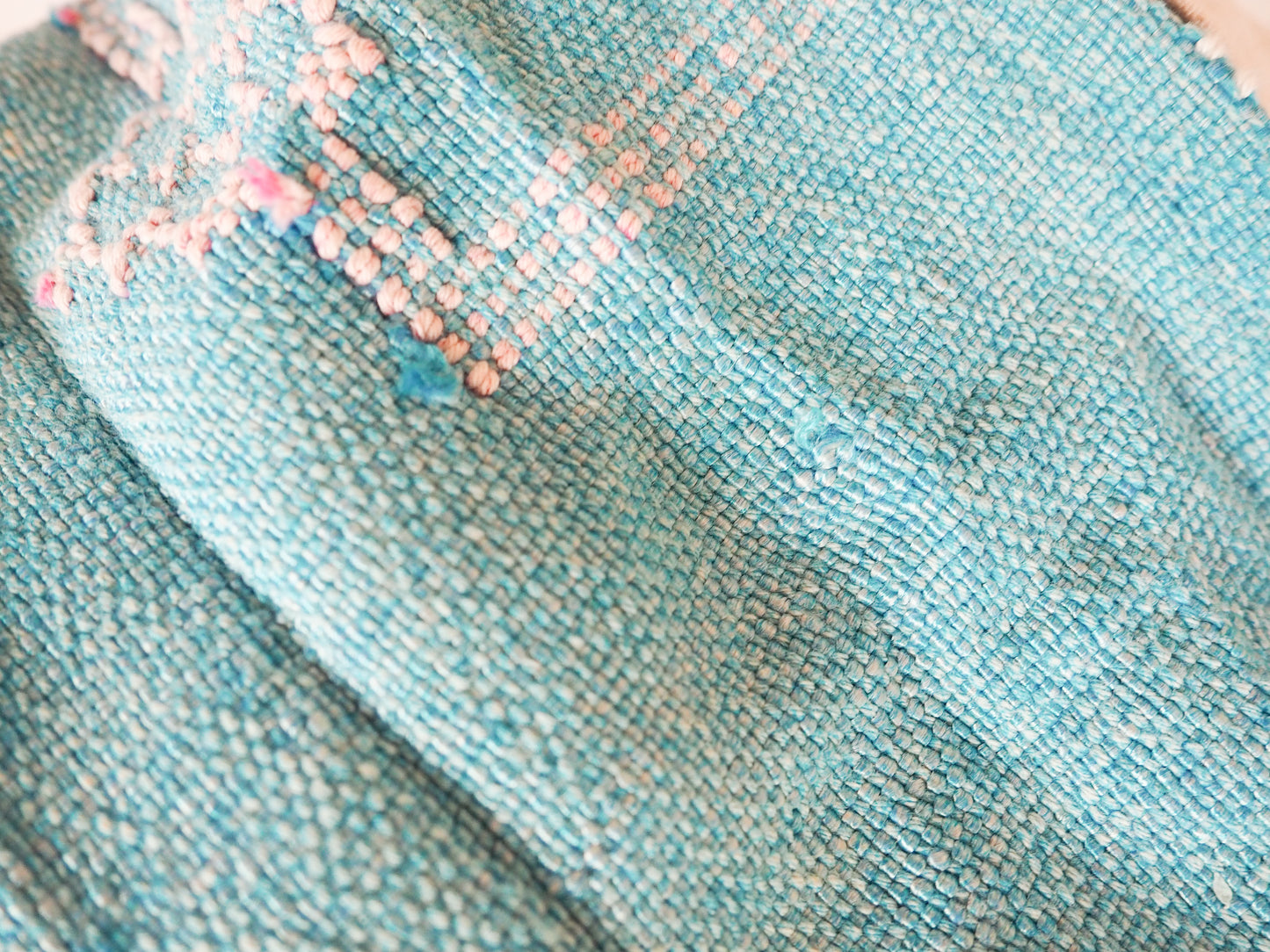 Marokkanischer Sabra Pouf ´Khadija´ – Handgefertigt aus Kaktusseide