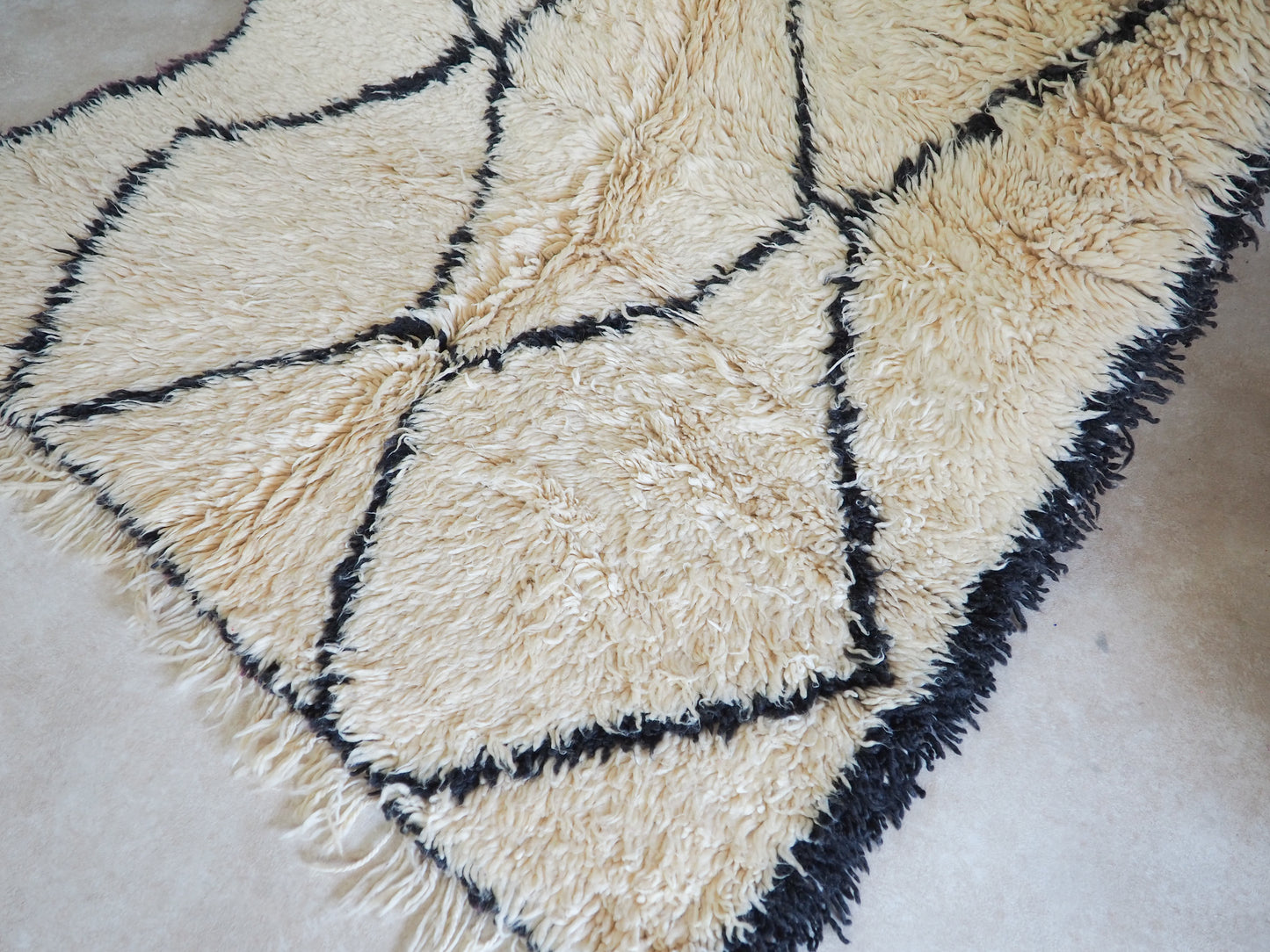 Beni Ouarain Teppich `Faris` – Handgefertigte Naturschönheit aus Marokko |  230 x 138 cm