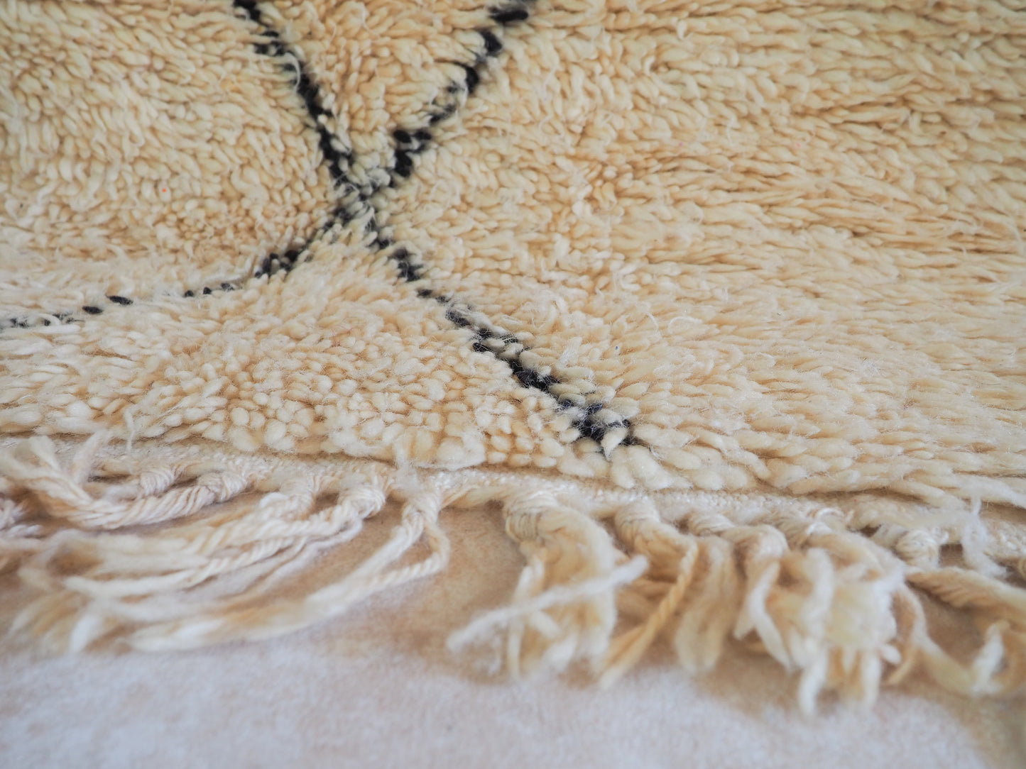 Beni Ouarain Teppich `Safi` – Handgefertigte Naturschönheit aus Marokko | 195 x 118 cm