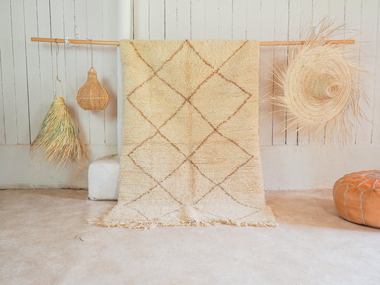 Beni Ouarain Teppich `Noura` – Handgefertigte Naturschönheit aus Marokko | 150 x 100 cm